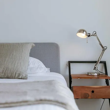 Modern With Views & 2 Bedrooms 안트베르펜